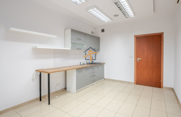 Zakopiańska, idealny na siedzibę firmy.