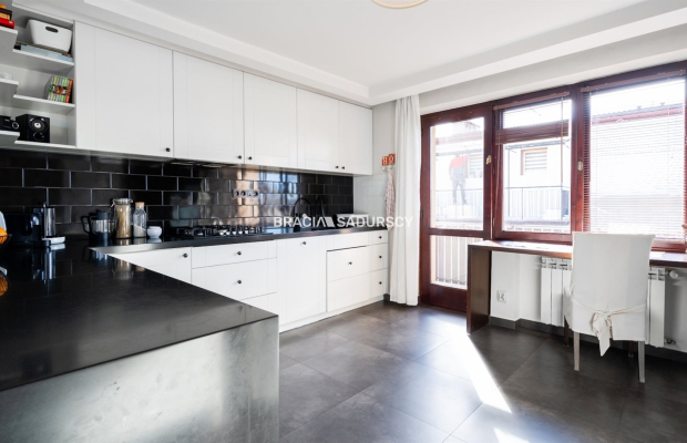 Mieszkanie dwupoziomowe z działką. Wieliczka.