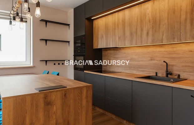 3 pok z ogródkiem w Modlnicy. 