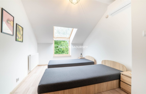 dwupoziomowe ok 80m2, Żabiniec