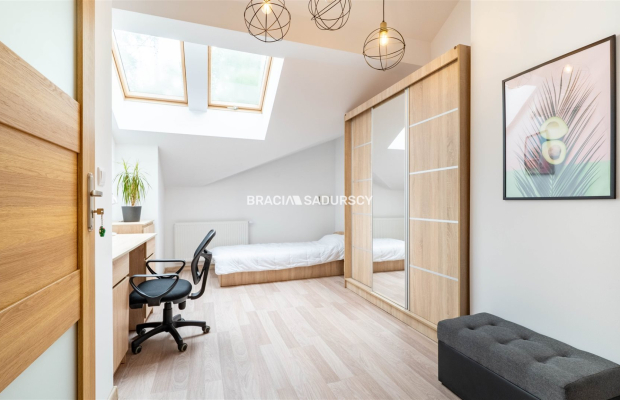 dwupoziomowe ok 80m2, Żabiniec