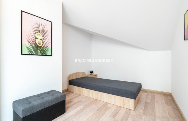 dwupoziomowe ok 80m2, Żabiniec