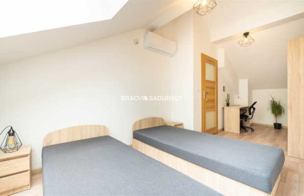 dwupoziomowe ok 80m2, Żabiniec