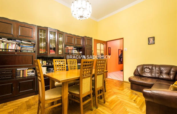 3 pok w samym centrum ul. Krowoderska