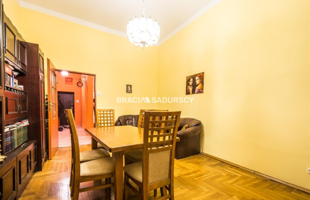 3 pok w samym centrum ul. Krowoderska