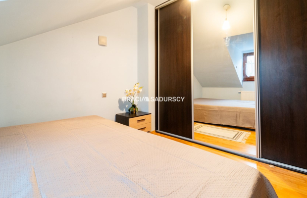 2-POKOJOWE MIESZKANIE W ODRESTAUROWANEJ KAMIENICY