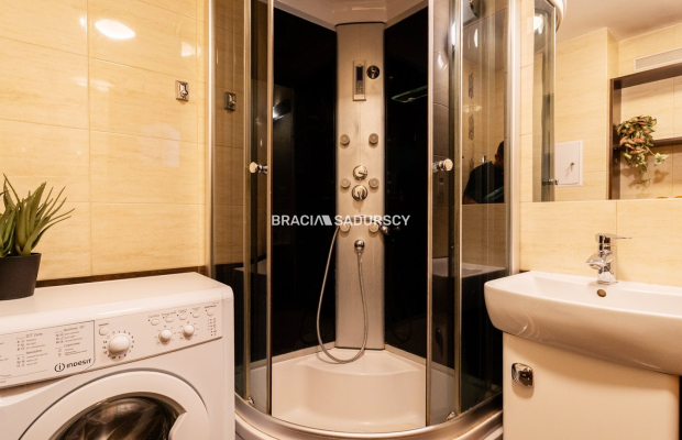 3-pokojowe mieszkanie z loggią- Zawodzie