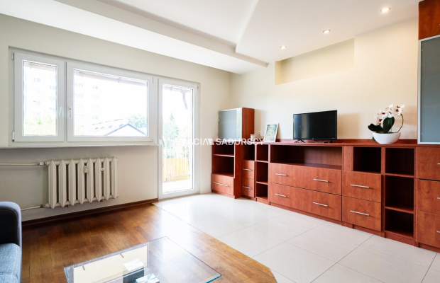 3-pokojowe mieszkanie z loggią- Zawodzie