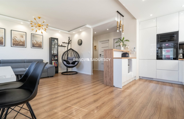 GUSTOWNE, Z DUŻYM BALKONEM W NOWYM BUDOWNICTWIE