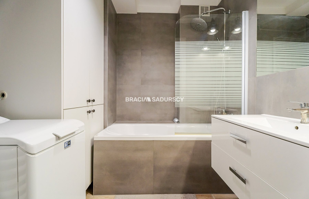 4-pok ul.Petrażyckiego/m.park.