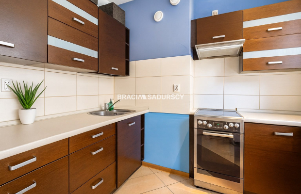 3 pok z osobną kuchnią - Rydlówka