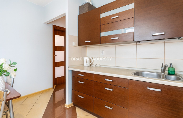 3 pok z osobną kuchnią - Rydlówka