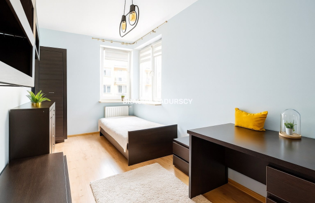 3 pok z osobną kuchnią - Rydlówka