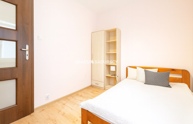 3 pok z osobną kuchnią - Rydlówka