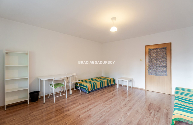 Sprzedam mieszkanie 62m2 z dużą piwnicą (3pok)