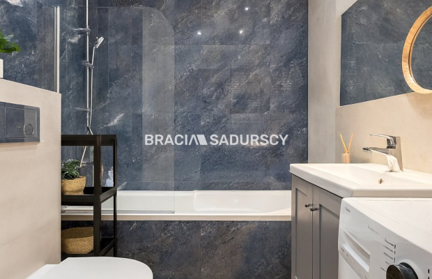 Sprzedam mieszkanie z ogrodem oraz garażem