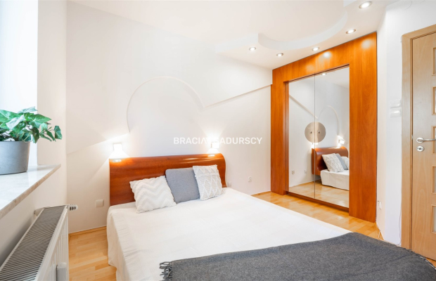 SŁONECZNE, ZADBANE 2-POKOJOWE, MIEJSCE PARKINGOWE