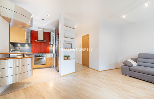 SŁONECZNE, ZADBANE 2-POKOJOWE, MIEJSCE PARKINGOWE