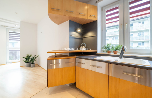 SŁONECZNE, ZADBANE 2-POKOJOWE, MIEJSCE PARKINGOWE