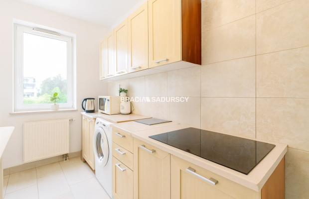 3-POKOJOWE, BALKON, ATRAKCYJNA LOKALIZACJA