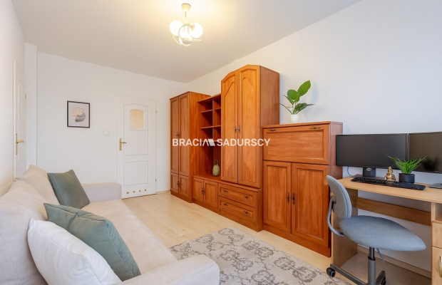 3-POKOJOWE, BALKON, ATRAKCYJNA LOKALIZACJA