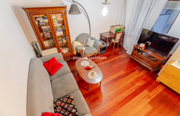 Stare Dębniki / blisko Parku / 5 pokoi /do remontu