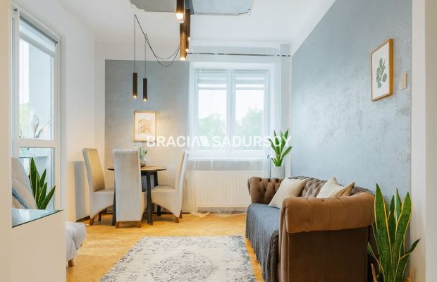 Stare Podgórze, 2 pokoje + kuchnia/balkon