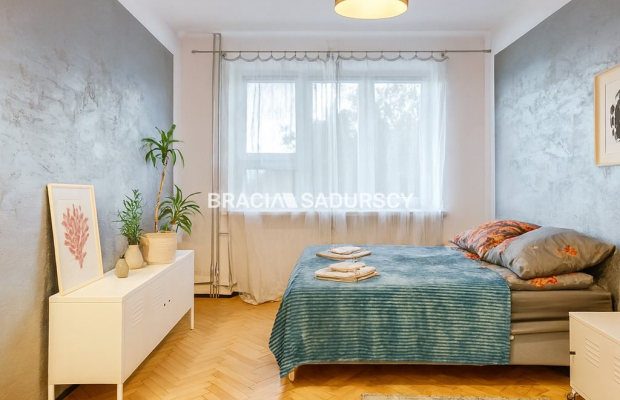 Stare Podgórze, 2 pokoje + kuchnia/balkon