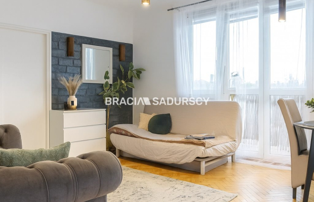 Stare Podgórze, 2 pokoje + kuchnia/balkon