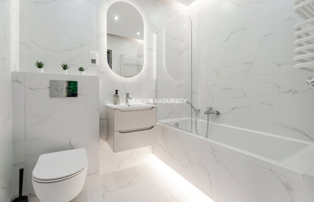 3 pok z osobną kuchnią - 29 Listopada.