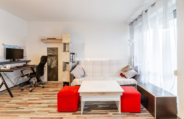 2 pokoje z ogródkiem na Dębskiego