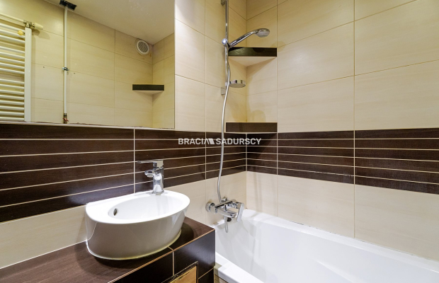 3pok (oddzielne) ok 45,5m2 os.Podwawelskie