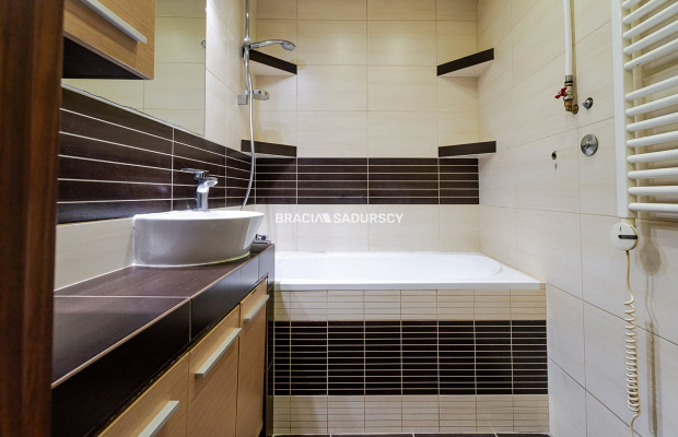 3pok (oddzielne) ok 45,5m2 os.Podwawelskie