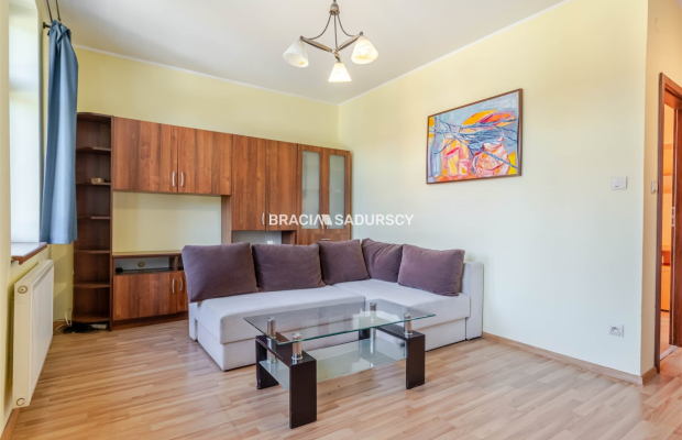 Dwupokojowe, widok na park. Balice.