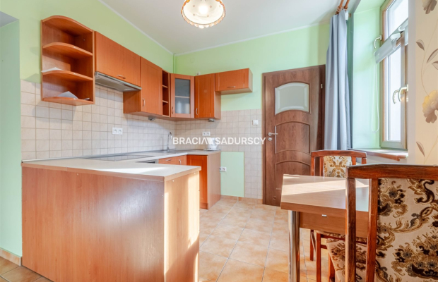 Dwupokojowe, widok na park. Balice.