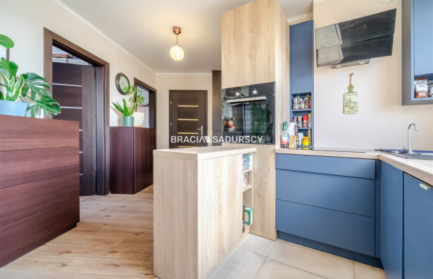 Sprzeedam, 4 pokoje na Bohomolca