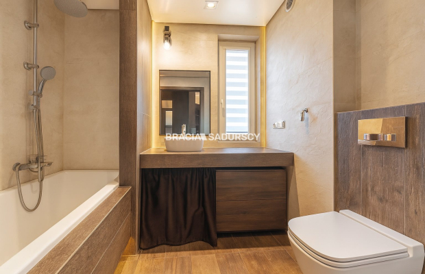 Sprzeedam, 4 pokoje na Bohomolca