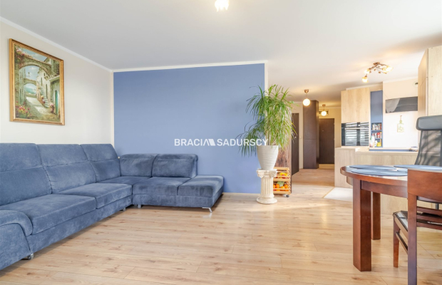 Sprzeedam, 4 pokoje na Bohomolca