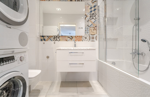 Komfortowe 3 pokoje z garażem oraz kom. lok.