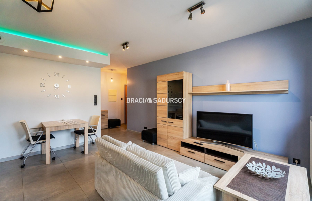 GUSTOWNE, ZADBANE 2-POKOJOWE NA RUCZAJU