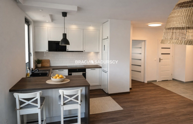 Świetna komunikacja, ulica Wizjonerów.