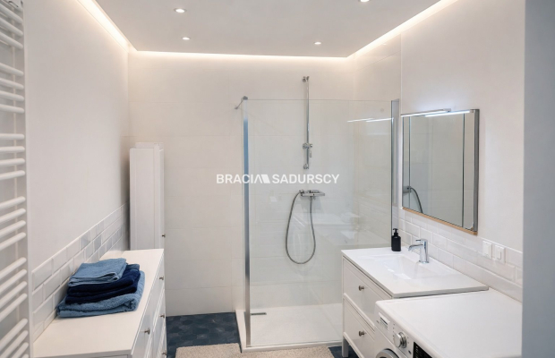 Świetna komunikacja, ulica Wizjonerów.