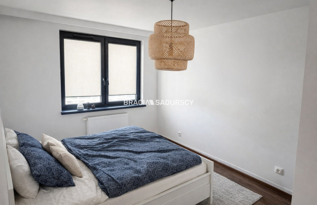 Świetna komunikacja, ulica Wizjonerów.