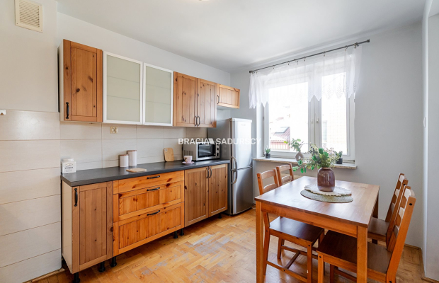 Sprzedam klimatyczne, poddaszowe mieszkanie/Ruczaj