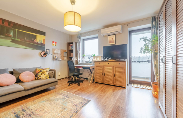 KLIMATYCZNE, ZADBANE 2-POKOJOWE Z BALKONEM 