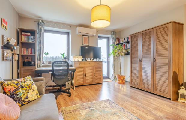 KLIMATYCZNE, ZADBANE 2-POKOJOWE Z BALKONEM 