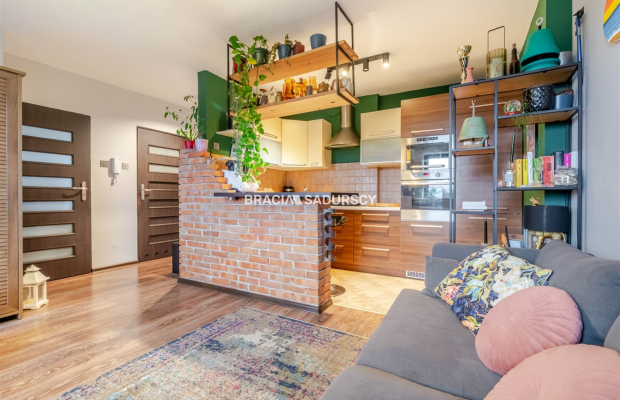 KLIMATYCZNE, ZADBANE 2-POKOJOWE Z BALKONEM 