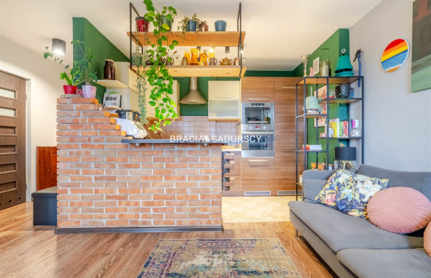 KLIMATYCZNE, ZADBANE 2-POKOJOWE Z BALKONEM 