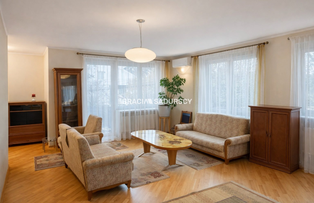 3 pokoje w Borku Falęckim