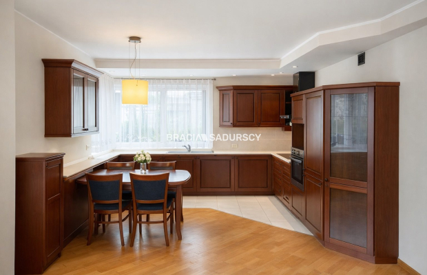 3 pokoje w Borku Falęckim